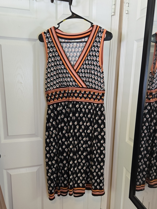 Max Studio Dresses & Skirts - Max Studio Black and Orange Floral-Print Sleeveless Midi Dress